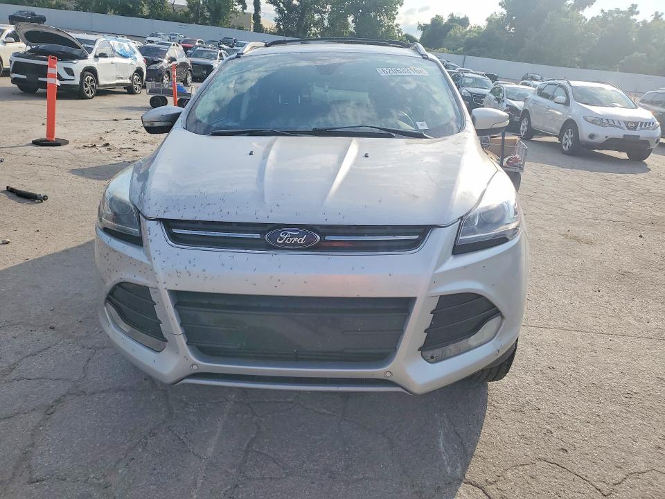 Продаж на аукціоні авто 2016 Ford Escape, vin: 1FMCU9J90GUC26766, номер лоту: 62063316