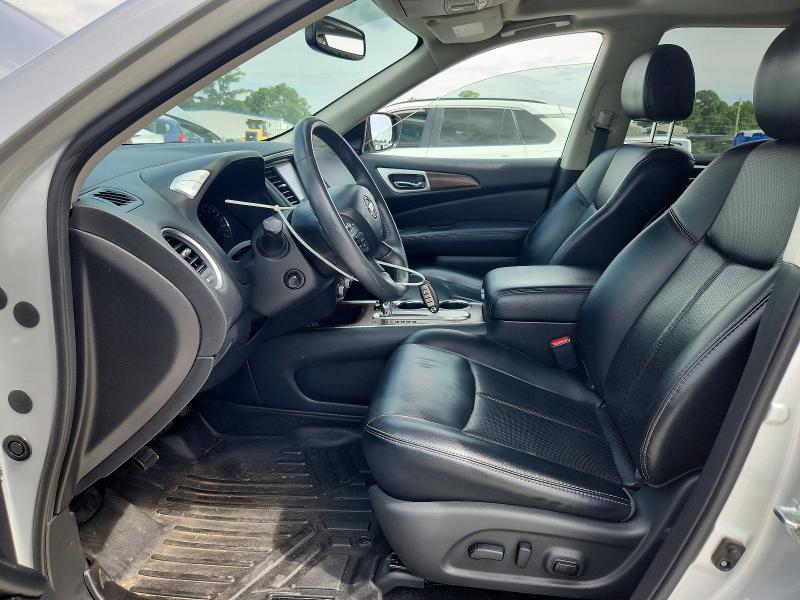 62089476 :رقم المزاد ، 5N1DR2MN9JC626778 vin ، 2018 Nissan Pathfinder مزاد بيع