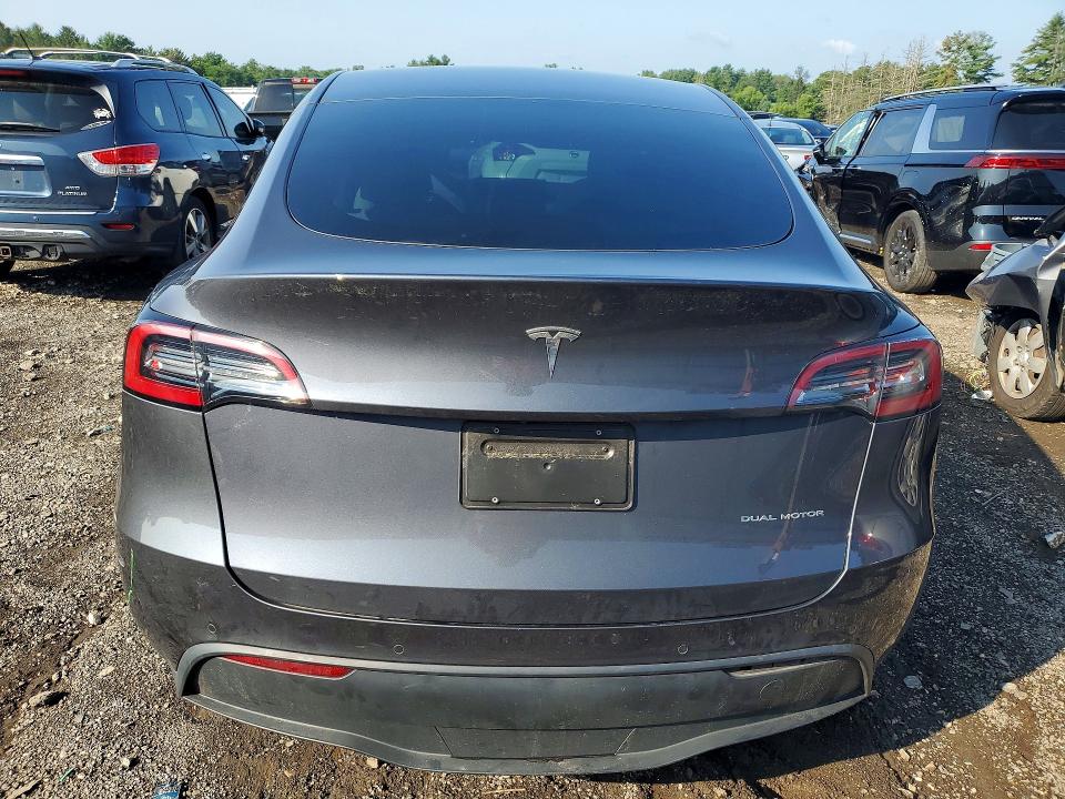 62912286 :رقم المزاد ، 7SAYGDEE5NF358684 vin ، 2022 Tesla Model Y مزاد بيع