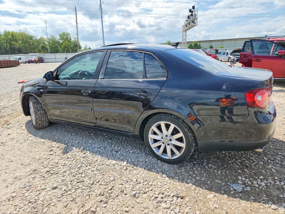 60466876 :رقم المزاد ، 3VWRA7AJ6AM025274 vin ، 2010 Volkswagen Jetta مزاد بيع