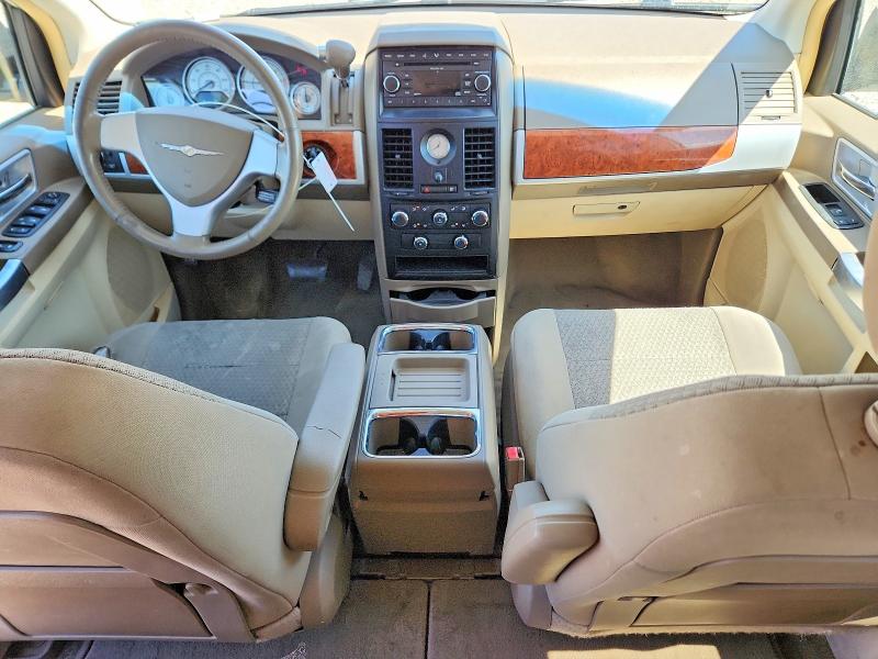 60055986 :رقم المزاد ، 2A8HR54P78R137296 vin ، 2008 Chrysler Town & Country مزاد بيع