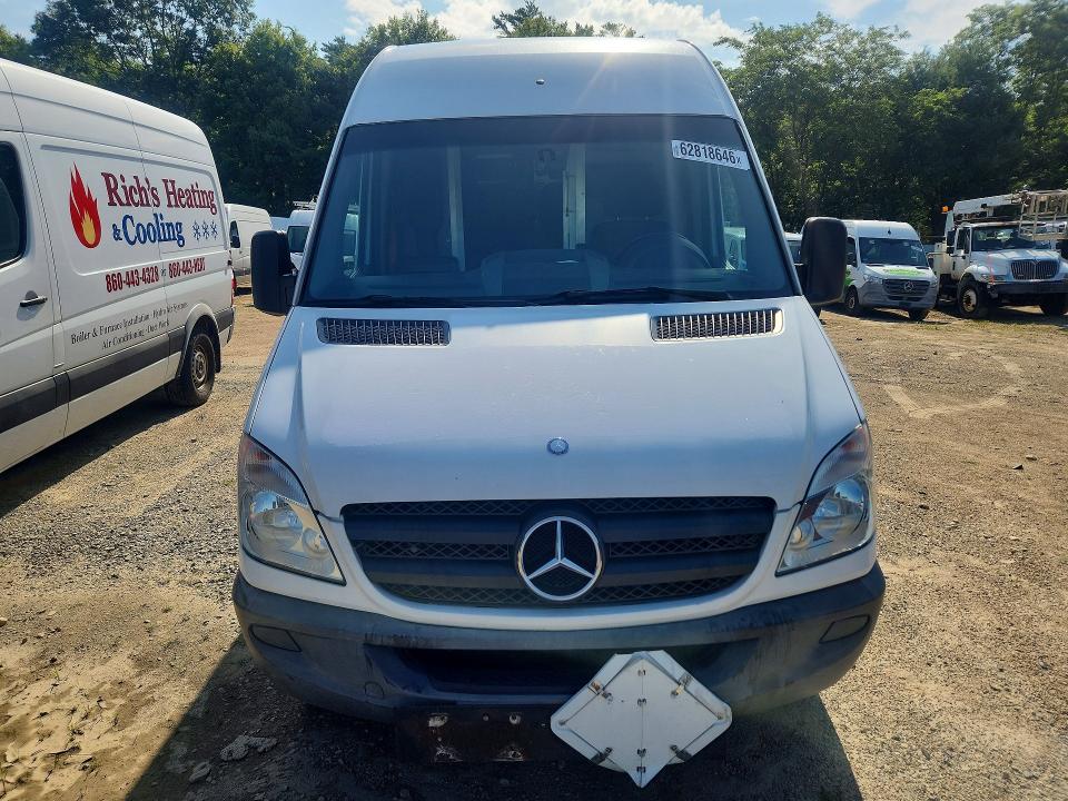 62818646 :رقم المزاد ، WD3PE8CB1C5693948 vin ، 2012 Mercedes-benz Sprinter مزاد بيع