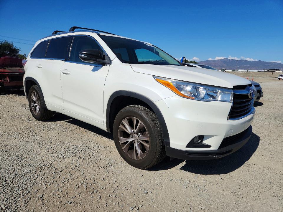 61378466 :رقم المزاد ، 5TDKKRFH8ES029092 vin ، 2014 Toyota Highlander مزاد بيع