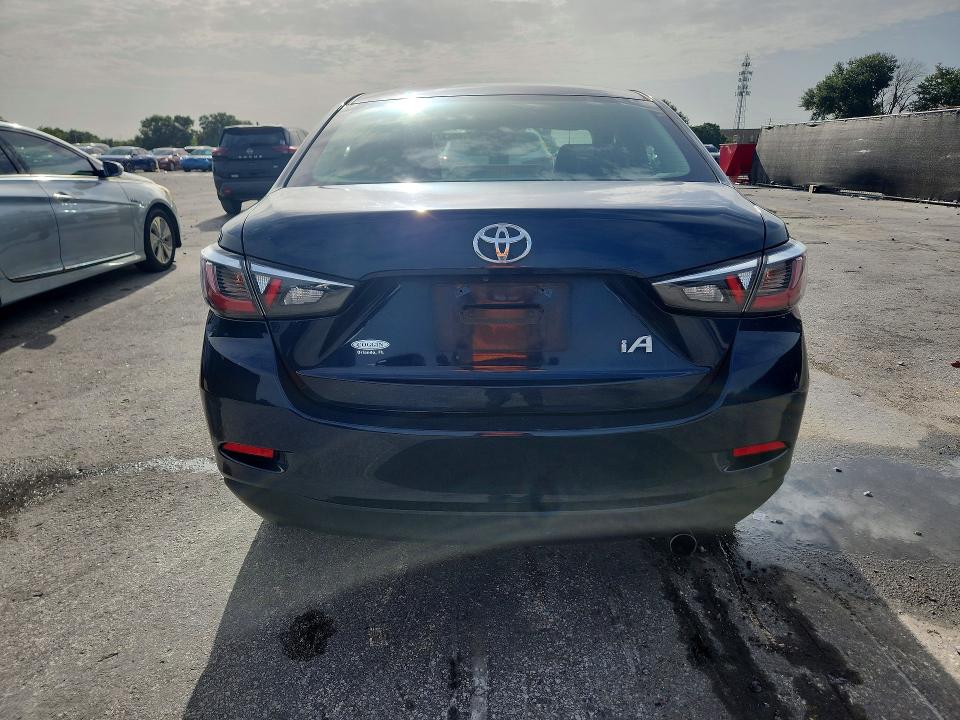 60937176 :رقم المزاد ، 3MYDLBYV6HY193777 vin ، 2017 Toyota Yaris مزاد بيع