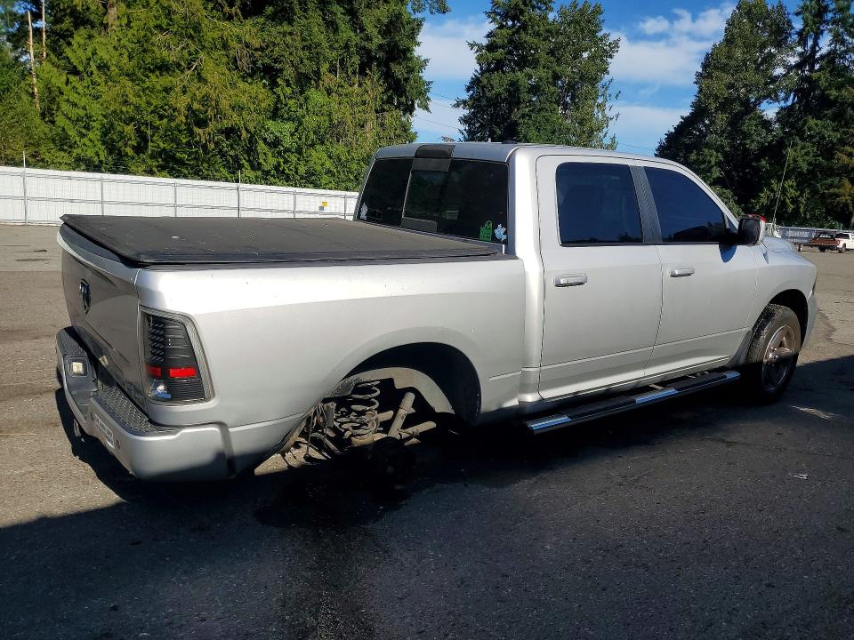 63055706 :رقم المزاد ، 1D7RV1CT1BS681674 vin ، 2011 Dodge Ram 1500 مزاد بيع