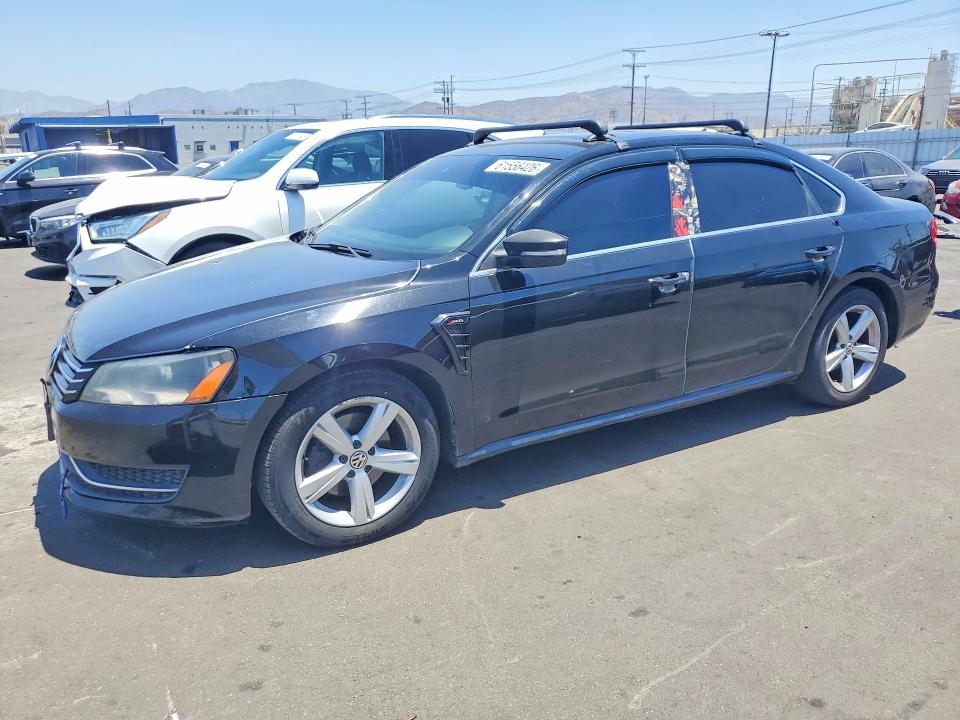 61556426 :رقم المزاد ، 1VWBP7A3XDC120752 vin ، 2013 Volkswagen Passat مزاد بيع