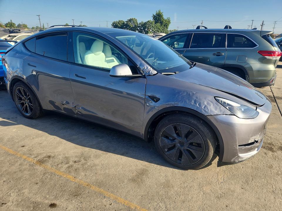 Продажа на аукционе авто 2025 Tesla Model Y, vin: 7SAYGDEE7SF240633, номер лота: 62609416