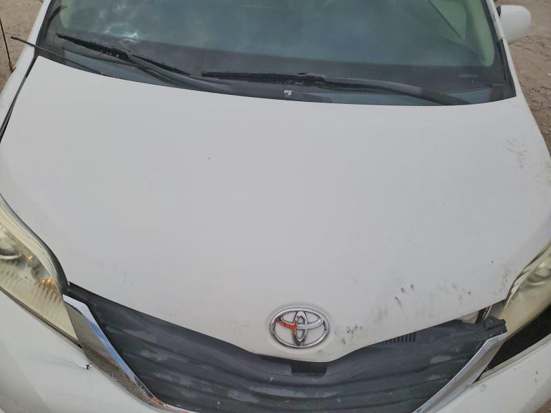 2011 Toyota Sienna მანქანა იყიდება აუქციონზე, vin: 5TDKK3DC1BS004759, აუქციონის ნომერი: 63595116