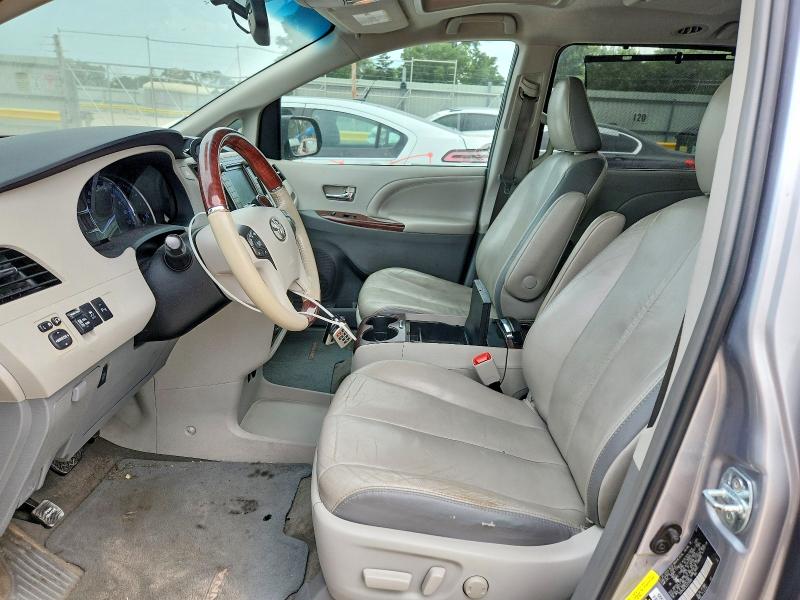 2012 Toyota Sienna მანქანა იყიდება აუქციონზე, vin: 5TDYK3DC5CS235580, აუქციონის ნომერი: 59735136