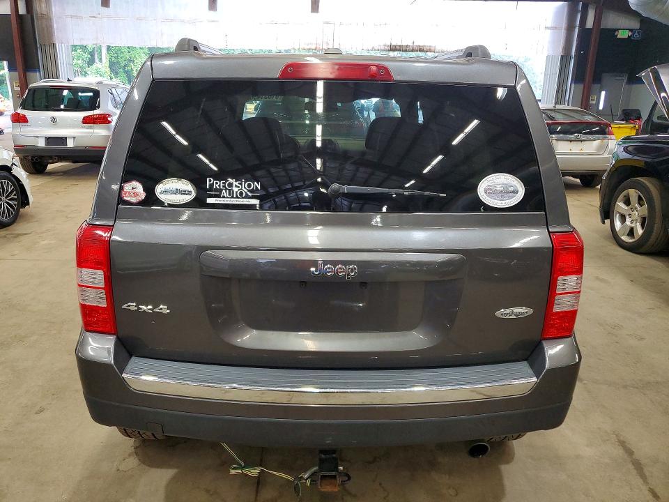 61851436 :رقم المزاد ، 1C4NJRFB3HD206319 vin ، 2017 Jeep Patriot مزاد بيع