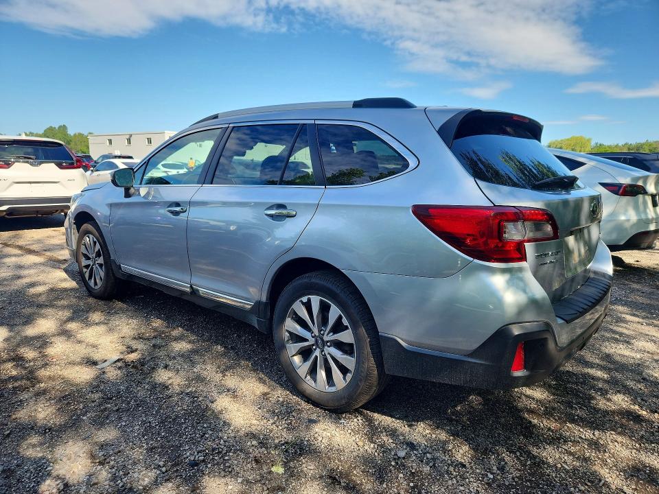 Продаж на аукціоні авто 2018 Subaru Outback, vin: 4S4BSFTC2J3237614, номер лоту: 62598516