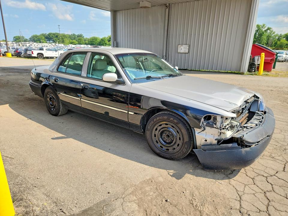 63131986 :رقم المزاد ، 2MEHM75W45X656142 vin ، 2005 Mercury Grand Marquis مزاد بيع