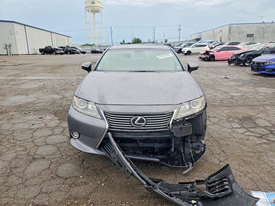 Продажа на аукционе авто 2015 Lexus Es, vin: JTHBK1GG2F2153986, номер лота: 62832286
