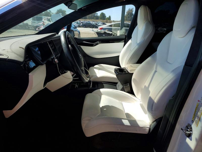 2018 Tesla Model X მანქანა იყიდება აუქციონზე, vin: 5YJXCAE21JF106367, აუქციონის ნომერი: 59001636