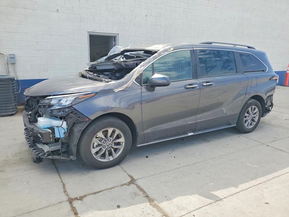 Продажа на аукционе авто 2025 Toyota Sienna, vin: 5TDYRKEC6SS226163, номер лота: 57485966