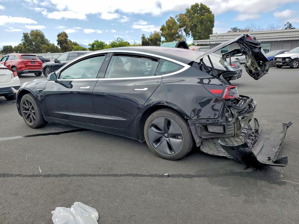 Продажа на аукционе авто 2018 Tesla Model 3, vin: 5YJ3E1EA8JF044109, номер лота: 59998136