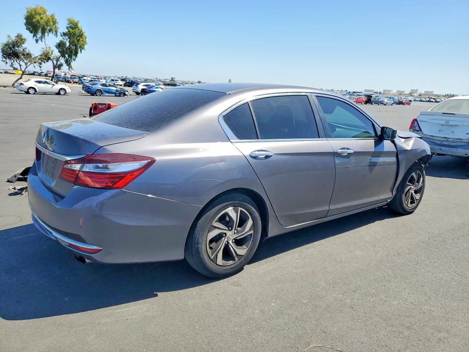 Aukcja sprzedaży 2017 Honda Accord, vin: 1HGCR2F32HA075189, numer aukcji: 61778056