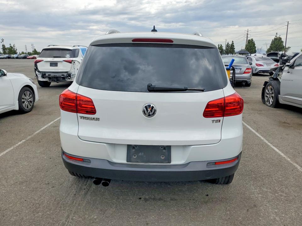 Продаж на аукціоні авто 2017 Volkswagen Tiguan, vin: WVGRV7AXXHK012083, номер лоту: 60714316
