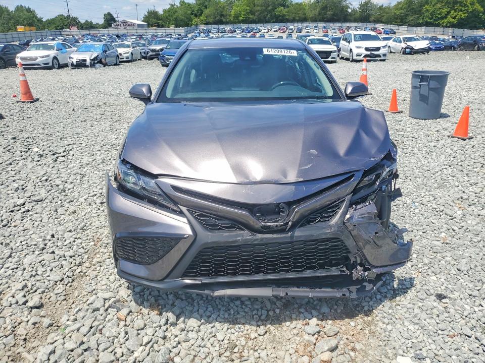 Продаж на аукціоні авто 2024 Toyota Camry, vin: 4T1G11AK6RU208712, номер лоту: 61209126