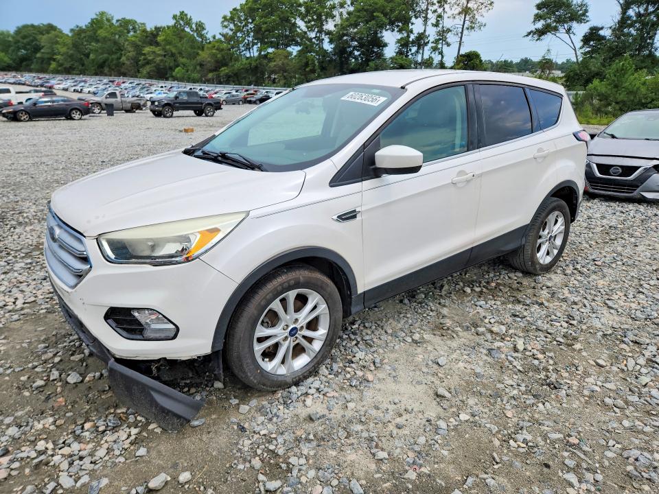 2017 Ford Escape მანქანა იყიდება აუქციონზე, vin: 1FMCU0GD6HUD64045, აუქციონის ნომერი: 60263056