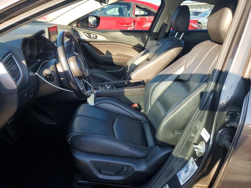 Продаж на аукціоні авто 2018 Mazda 3, vin: 3MZBN1V37JM243089, номер лоту: 63175236