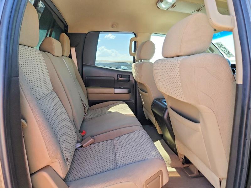 60227806 :رقم المزاد ، 5TFUW5F16AX102814 vin ، 2010 Toyota Tundra مزاد بيع
