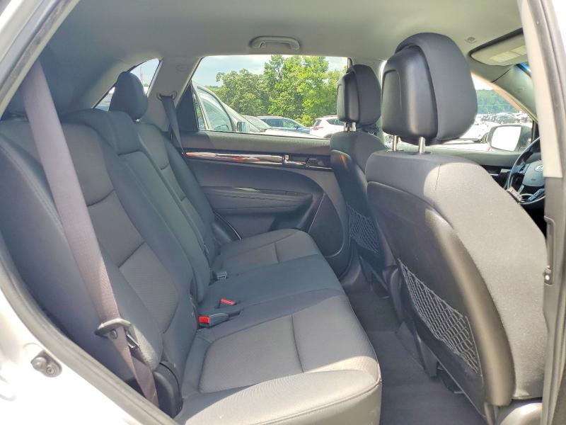 61753826 :رقم المزاد ، 5XYKT3A18DG378303 vin ، 2013 Kia Sorento مزاد بيع