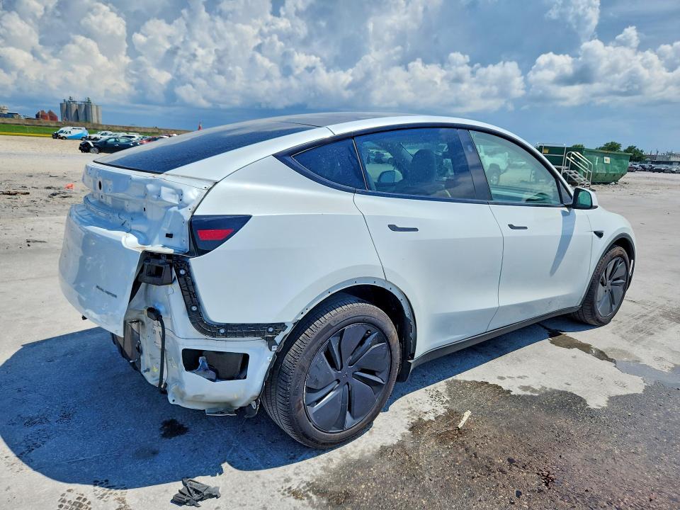 2026 Tesla Model Y მანქანა იყიდება აუქციონზე, vin: 7SAYGDEE8TA396999, აუქციონის ნომერი: 57505846