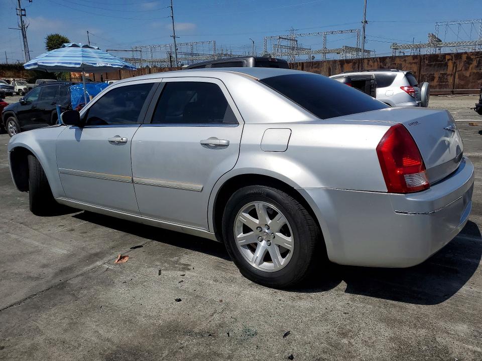 61601386 :رقم المزاد ، 2C3JA53G15H645657 vin ، 2005 Chrysler 300 مزاد بيع