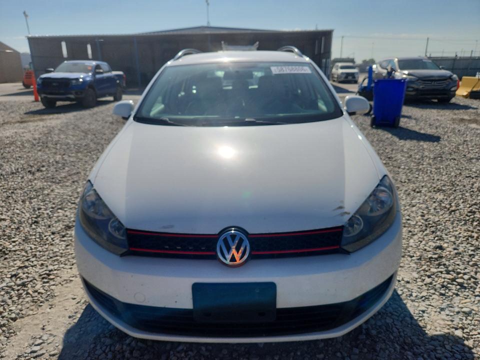 58768806 :رقم المزاد ، 3VWPL7AJ5BM702138 vin ، 2011 Volkswagen Jetta مزاد بيع
