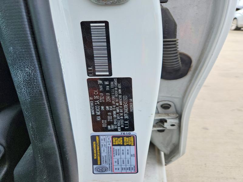 2022 Kia Forte მანქანა იყიდება აუქციონზე, vin: 3KPF24ADXNE451920, აუქციონის ნომერი: 60967766