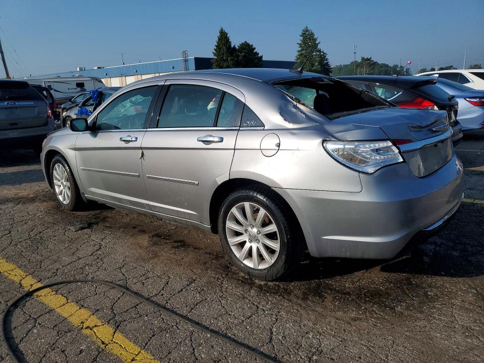 60267956 :رقم المزاد ، 1C3CCBCG4EN191512 vin ، 2014 Chrysler 200 مزاد بيع