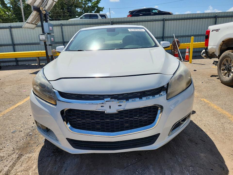 61305546 :رقم المزاد ، 1G11D5SL9FF161023 vin ، 2015 Chevrolet Malibu مزاد بيع