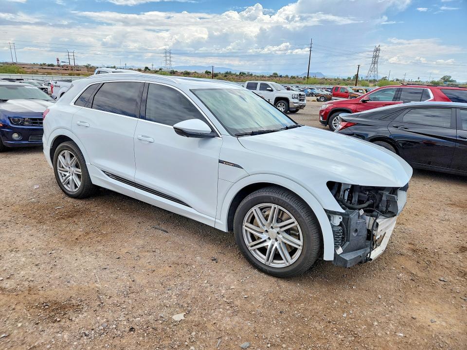 Aukcja sprzedaży 2019 Audi E-tron, vin: WA1LAAGE1KB024567, numer aukcji: 59726036