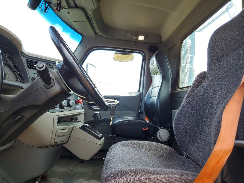 Продаж на аукціоні авто 2018 Peterbilt 579, vin: 1XPBA48XXJD477316, номер лоту: 61967596