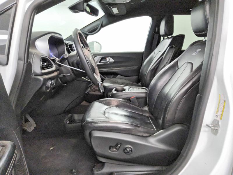 60687296 :رقم المزاد ، 2C4RC1L76NR134666 vin ، 2022 Chrysler Pacifica مزاد بيع