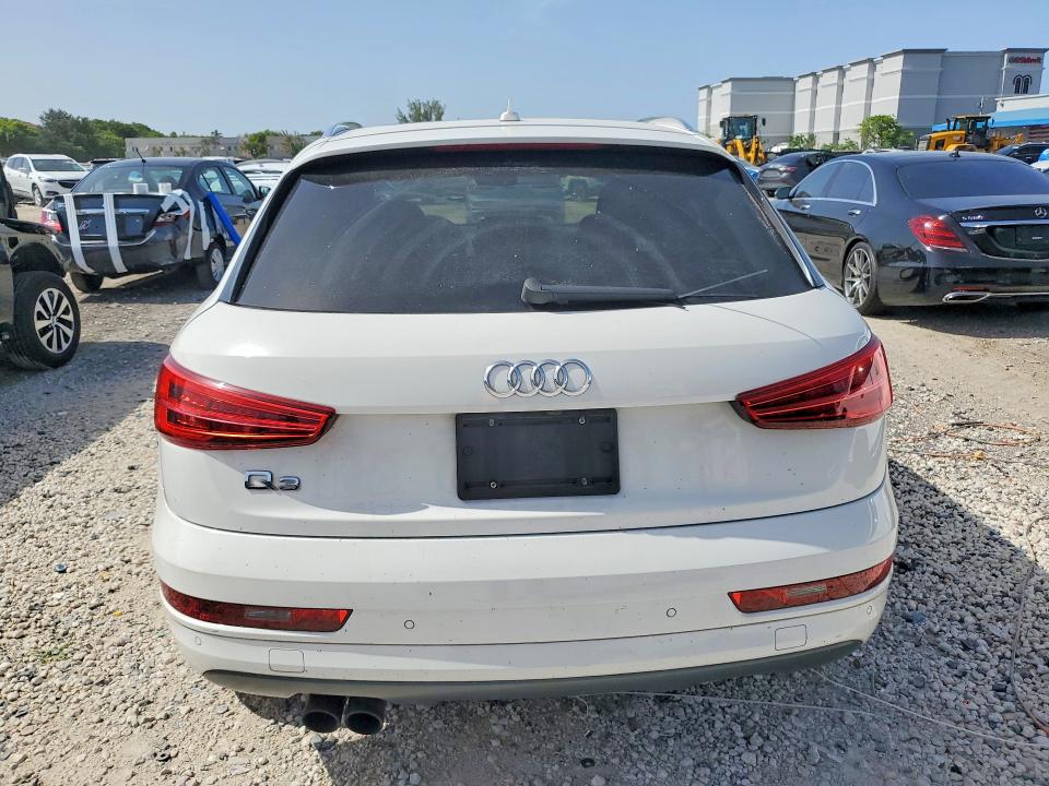 61159516 :رقم المزاد ، WA1BCCFS9JR014593 vin ، 2018 Audi Q3 مزاد بيع