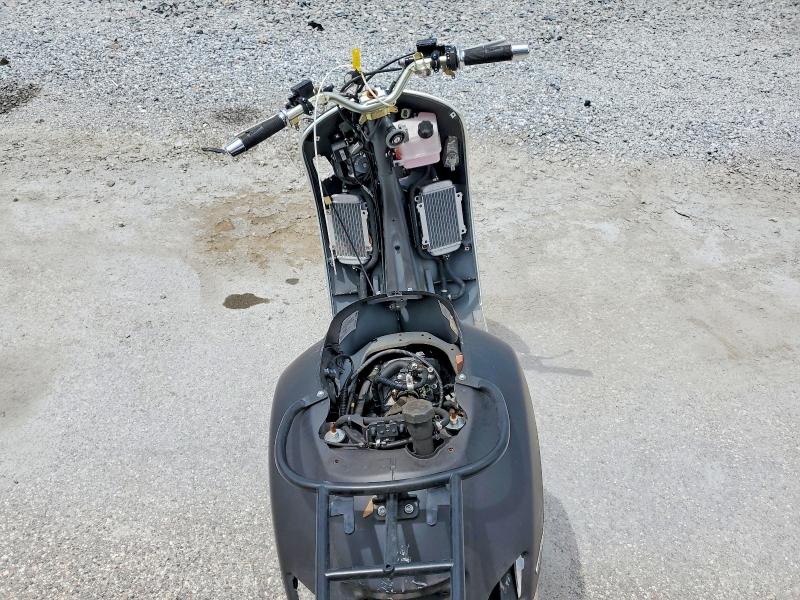 60639796 :رقم المزاد ، ZAPMA39M8N5203362 vin ، 2022 Piaggio Motorcycle مزاد بيع