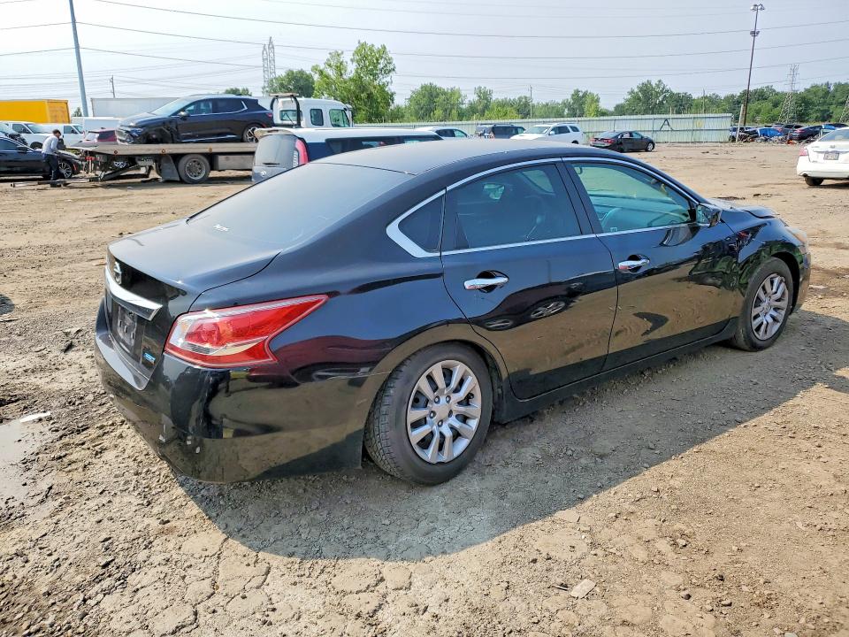 2013 Nissan Altima მანქანა იყიდება აუქციონზე, vin: 1N4AL3AP4DN439435, აუქციონის ნომერი: 61180446