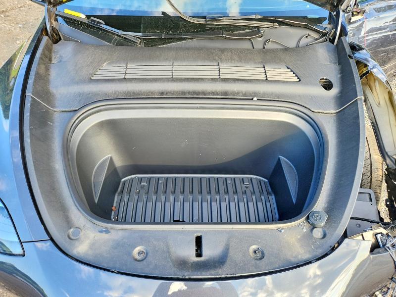 60148206 :رقم المزاد ، 7SAYGDEE8RF988821 vin ، 2024 Tesla Model Y مزاد بيع