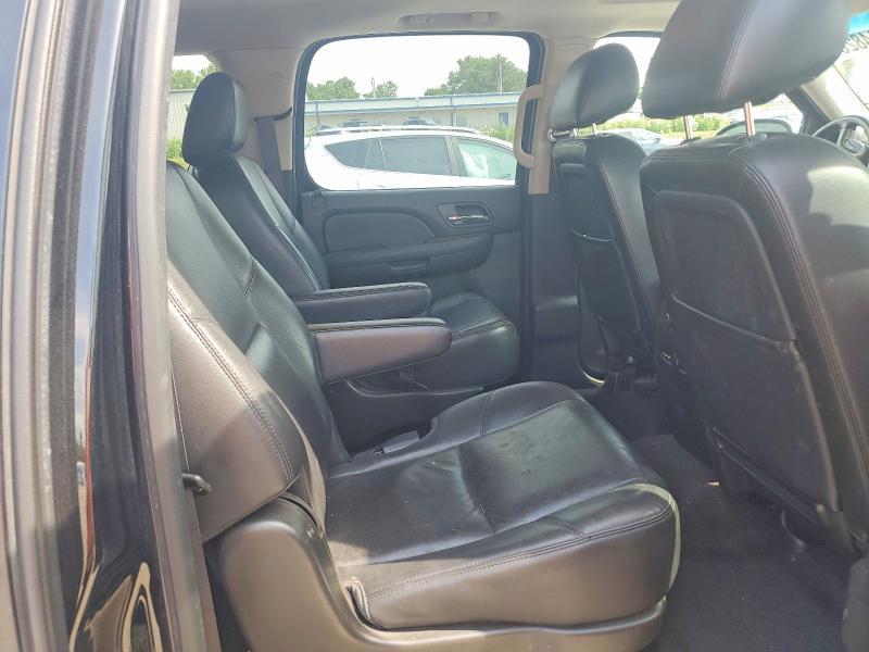 2014 Chevrolet Suburban მანქანა იყიდება აუქციონზე, vin: 1GNSKKE72ER177714, აუქციონის ნომერი: 62244826