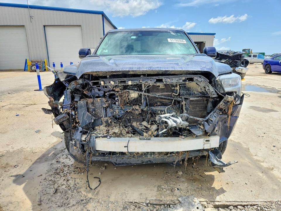2024 Toyota Tundra მანქანა იყიდება აუქციონზე, vin: 5TFJC5EC7RX006779, აუქციონის ნომერი: 61196566