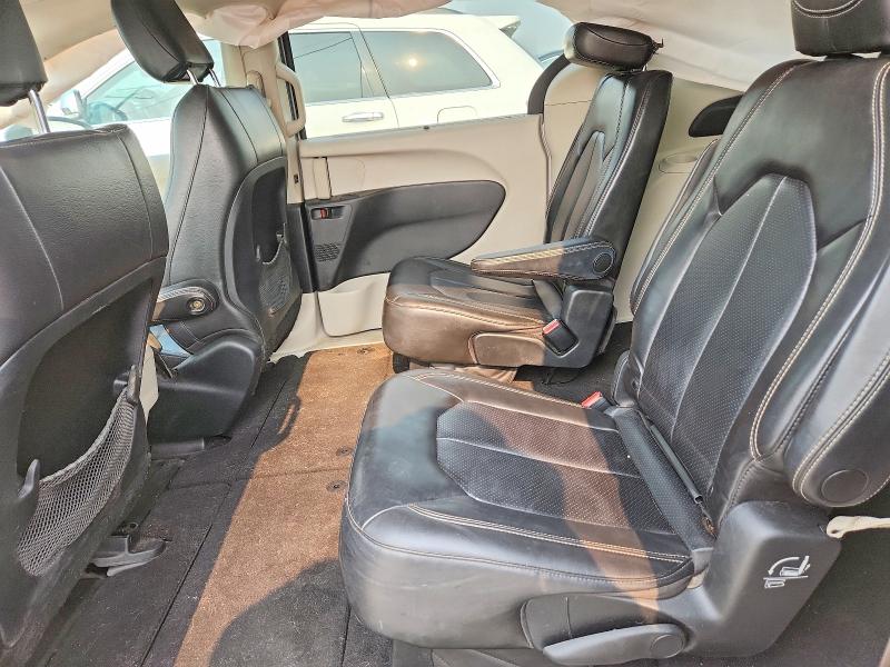 61135906 :رقم المزاد ، 2C4RC1DG3LR176823 vin ، 2020 Chrysler Voyager مزاد بيع