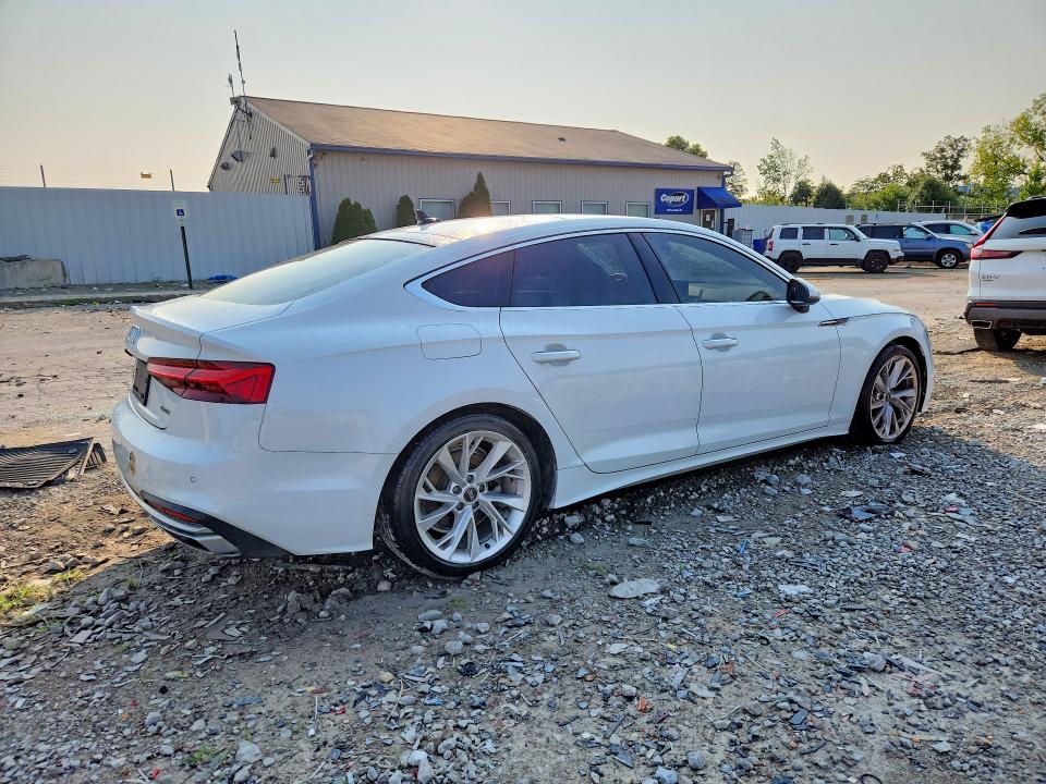Aukcja sprzedaży 2022 Audi A5, vin: WAUABCF50NA033775, numer aukcji: 62411936