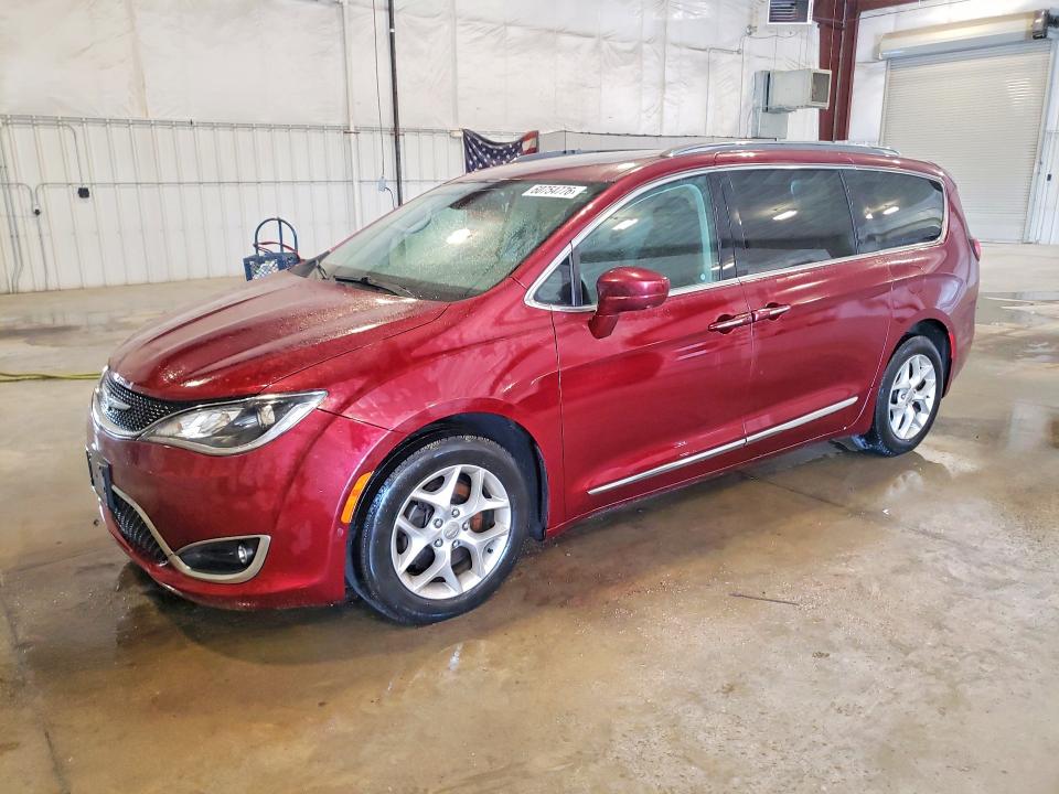 60754776 :رقم المزاد ، 2C4RC1EG8JR333841 vin ، 2018 Chrysler Pacifica مزاد بيع