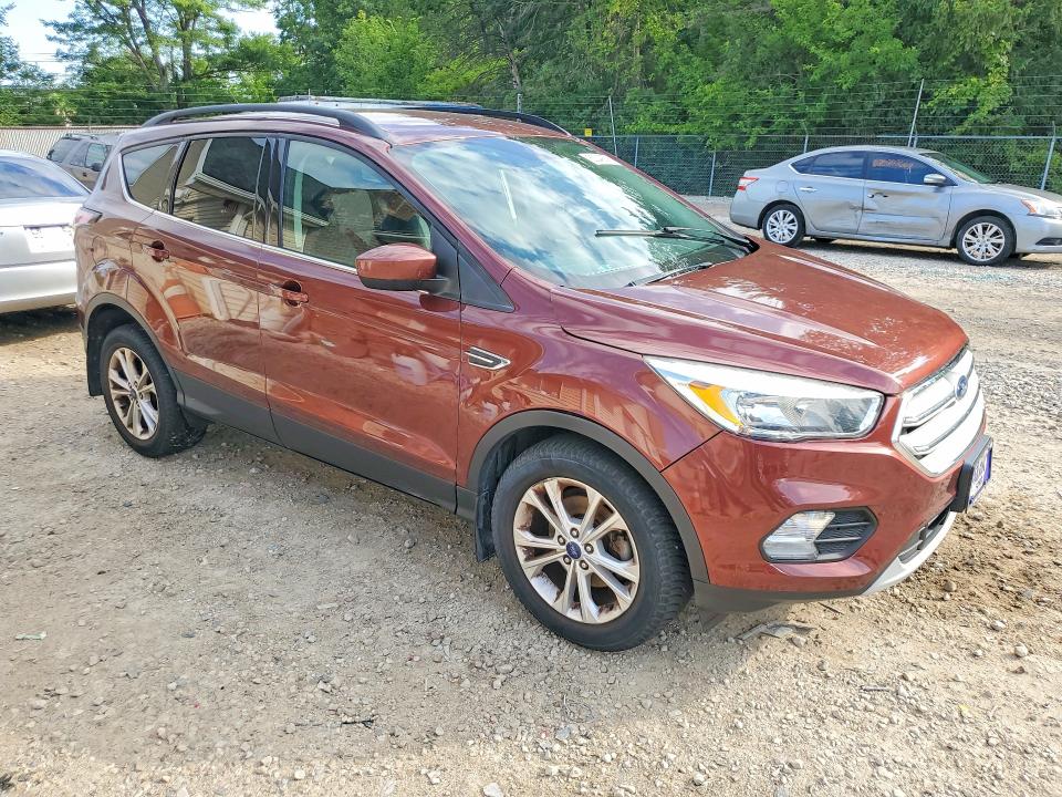 Продажа на аукционе авто 2018 Ford Escape, vin: 1FMCU0GD4JUA89717, номер лота: 62349276
