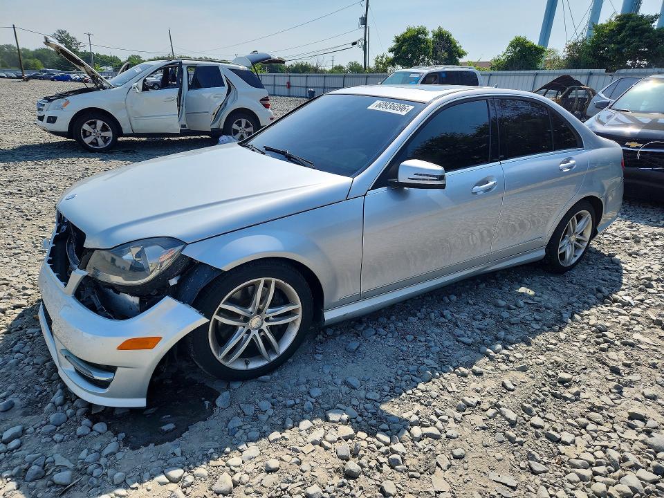 60936096 :رقم المزاد ، WDDGF8ABXEA957772 vin ، 2014 Mercedes-benz C مزاد بيع