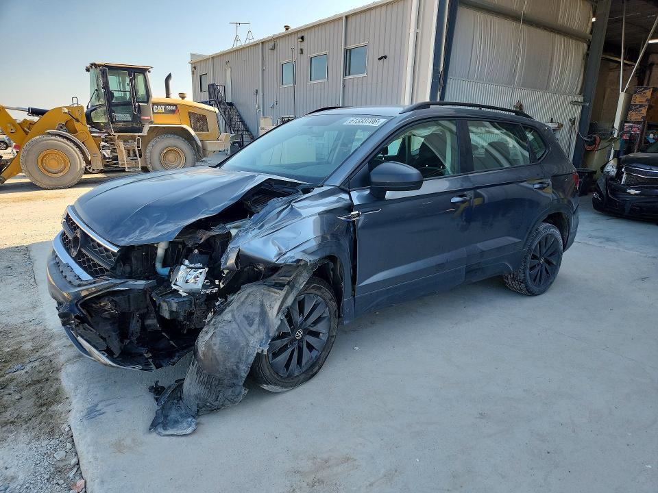 Продаж на аукціоні авто 2022 Volkswagen Taos, vin: 3VVCX7B28NM036475, номер лоту: 61333706