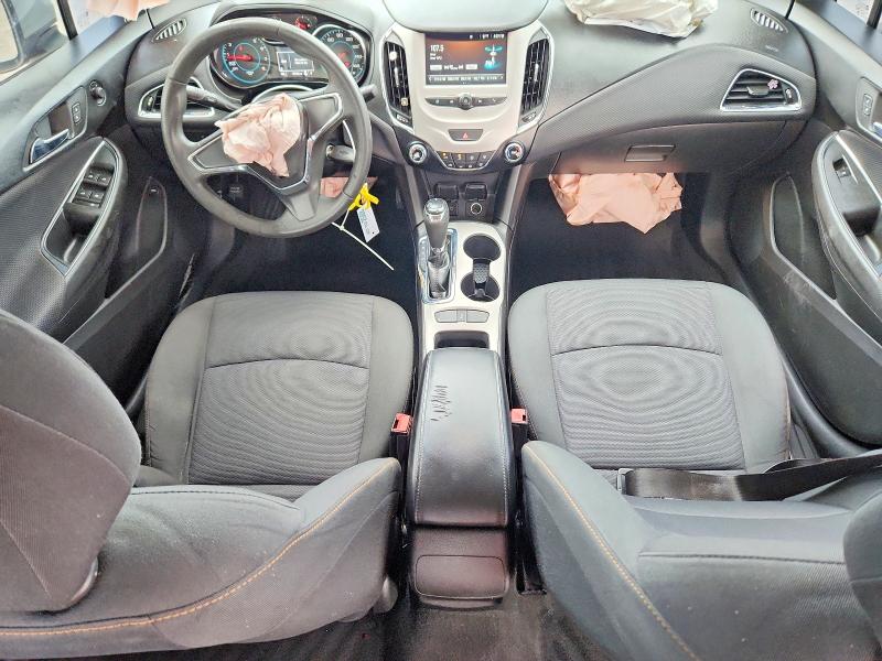 62992236 :رقم المزاد ، 1G1BC5SM1J7175310 vin ، 2018 Chevrolet Cruze مزاد بيع