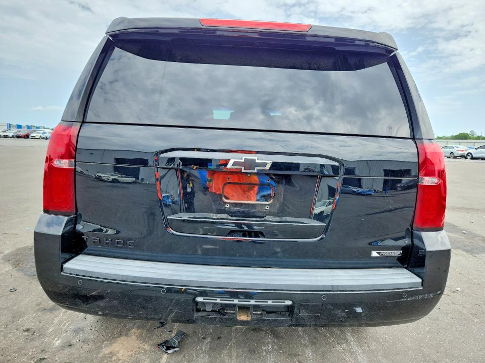 59612166 :رقم المزاد ، 1GNSCCKJ5JR218060 vin ، 2018 Chevrolet Tahoe مزاد بيع